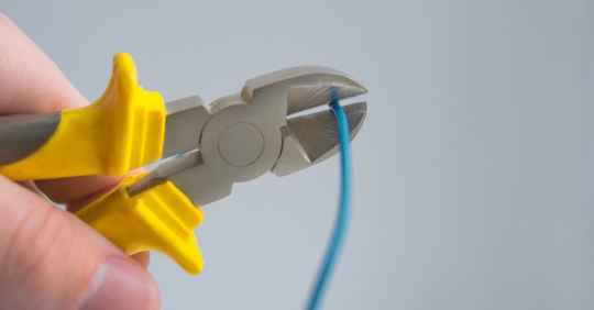 clipping electrical wire